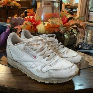 Throwback rebook shoes